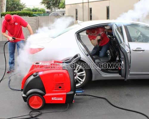 Máy rửa xe hơi nước nóng cho hiệu quả làm sạch vượt trội