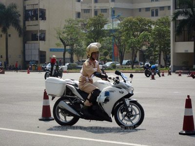 Xe máy chuyên dùng được sử dụng cho đội ngũ cảnh sát giao thông
