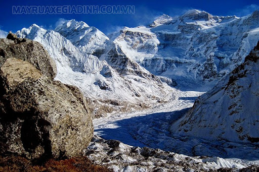 Đỉnh núi Kanchenjunga với độ cao 8.586 m