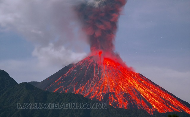 Động đất kéo theo sự phun trào của các núi lửa