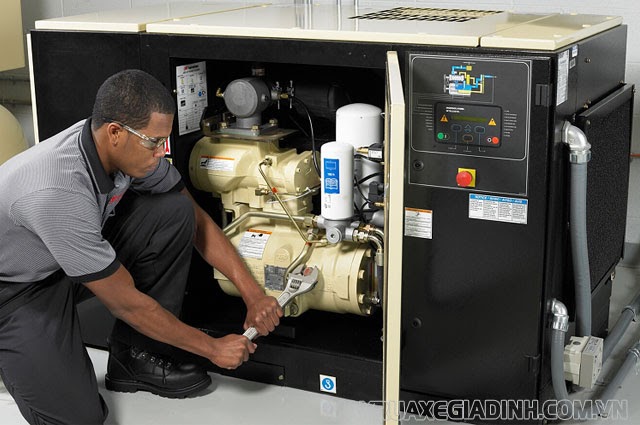 Người dùng cần thường xuyên kiểm tra, bảo dưỡng máy sấy khí nén trong quá trình sử dụng 