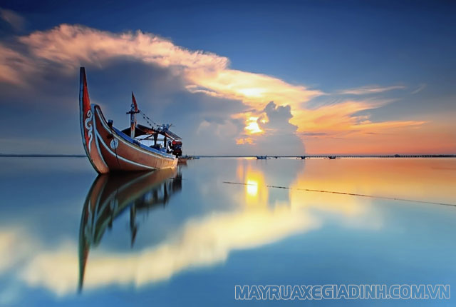 Chụp ảnh phong cảnh bằng ống kính rộng và ống kính tiêu chuẩn.